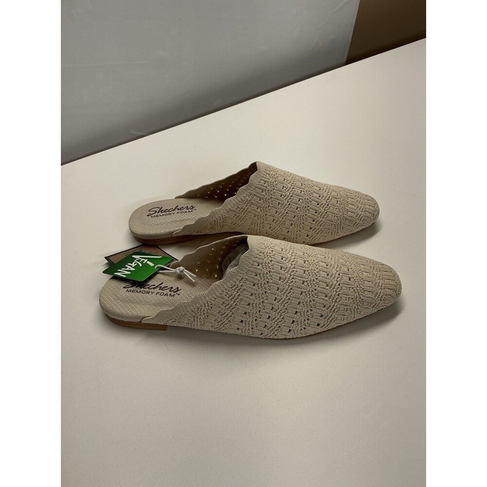 Skechers shoes size 9.5